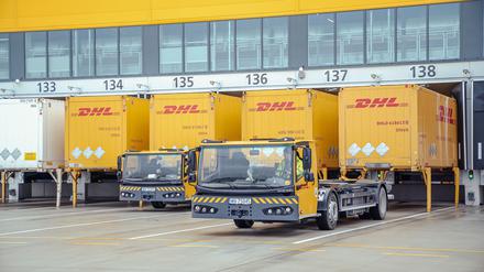DHL eröffnete ein internationales Logistikzentrum in Posen, polnisch Poznan, das auch Deutschland beliefert.
