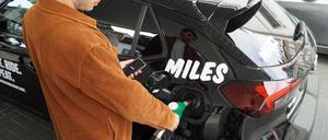 Der Berliner Carsharing-Anbieter Miles setzt wieder verstärkt auf Verbrennermotoren.