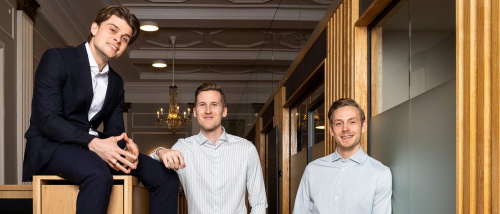 Die Gründer Modefirma Shaping New Tomorrow (SNT): Christoffer Bak, Kasper Ulrich und Christian Aachmann.