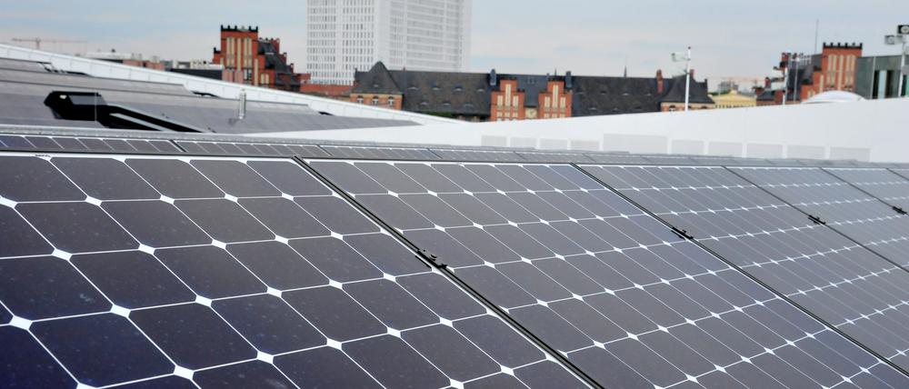 Photovoltaikanlage auf dem Dach des „Futuriums“ in Berlin-Mitte. 