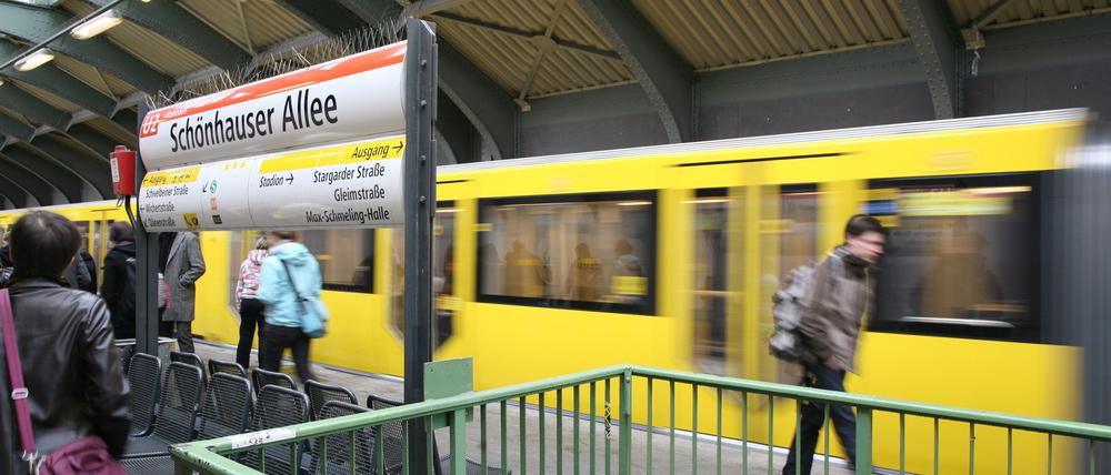 Bahnsteig am U-Bahnhof Schönhauser Allee