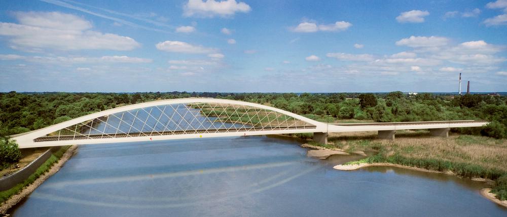 Filigran soll sie wirken, die neue Oderbrücke bei Küstrin.