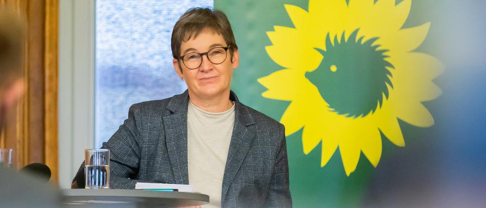 Überraschungskandidatin. Die Grünen-Politikerin Ulrike Gote soll Senatorin für Gesundheit und Wissenschaft werden. Dabei hat sie mit ihrem Mann in Kassel gerade ein Haus gekauft. Zur Arbeit nach Berlin will sie pendeln.