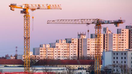 In Berlin entstehen zu wenige neue Wohnungen, besonders für niedrige Einkommen.