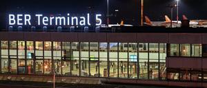 Auch er ist jetzt BER: Der frühere Flughafen Schönefeld heißt nun Terminal 5.