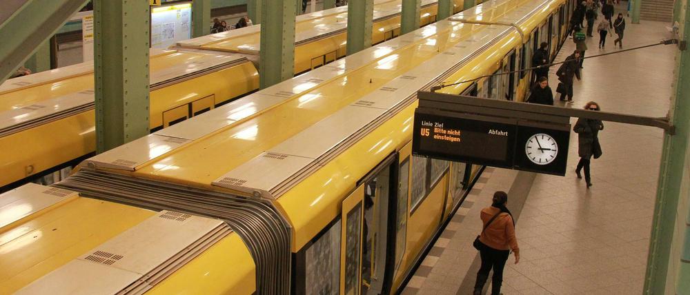 Am Alexanderplatz war bisher Schluss für die U5. Am 4. Dezember startet der Betrieb auf dem neuen Streckenabschnitt. 