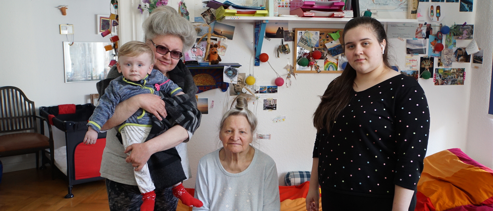 Ekaterina und Daniel (links im Bild), Nadia und Daria leben zurzeit bei einer Gastfamilie in Friedenau.