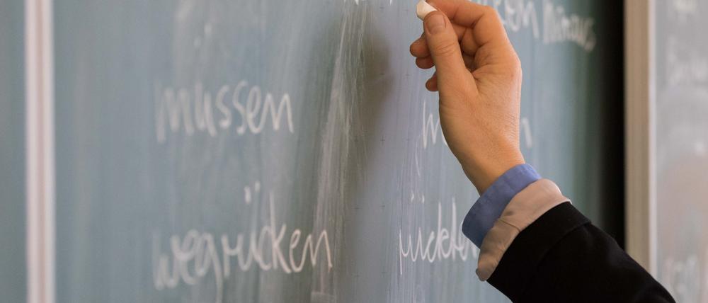 Rund 920 Lehrkräfte fehlen in Berlin.