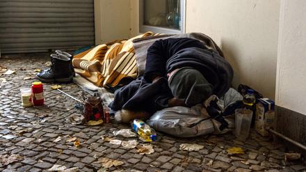 Zuflucht Hauseingang: fast 2000 obdachlose Menschen haben Helfer:innen vor zwei Jahren gezählt.