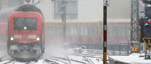 Ziemlich beste Feinde: Die S-Bahn in Berlin und der Schnee.