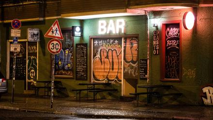 Eine Bar im Stadtteil Friedrichshain ist geschlossen.