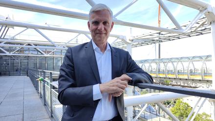 Berlins Wirtschaftssenator Stephan Schwarz ist begeistert vom Centre Pompidou in Paris. Er möchte das Berliner ICC nach seinem Vorbild umbauen.