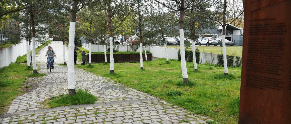 Die Gedenkstätte in Moabit erinnert an die mehr als 30.000 Berliner Jüdinnen und Juden, die zwischen 1942 und 1944 von hier aus in Ghettos und Vernichtungslager deportiert wurden.