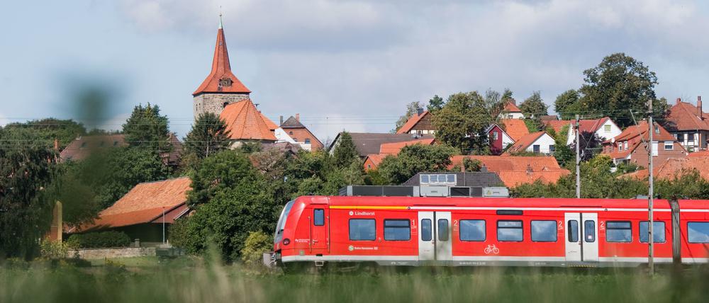 Sparen im Pfingsturlaub: Das 9-Euro-Ticket gilt für alle Nahverkehrsmittel in ganz Deutschland.