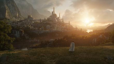 Mittelerde Tausende von Jahren vor den Abenteuern von Bilbo und Frodo: Amazon hat jetzt dieses erste Bild der "Herr der Ringe"-Serie veröffentlicht, die am 2. September 2022 startet.