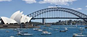Die Sydney Harbour Bridge verbindet seit ihrer Eröffnung am 19. März 1932 die Innenstadt mit dem Norden der australischen Metropole. 