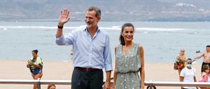 Keine Vergnügungsreise, sondern patriotische Pflicht: König Felipe und Gattin Letizia wollten am Dienstag auf Gran Canaria mithelfen, den Tourismus wieder anzukurbeln. 