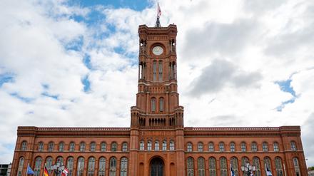 Auch hier soll Energie gespart werden: Das Rote Rathaus, Sitz der Regierenden Bürgermeisterin sowie des Senats von Berlin.