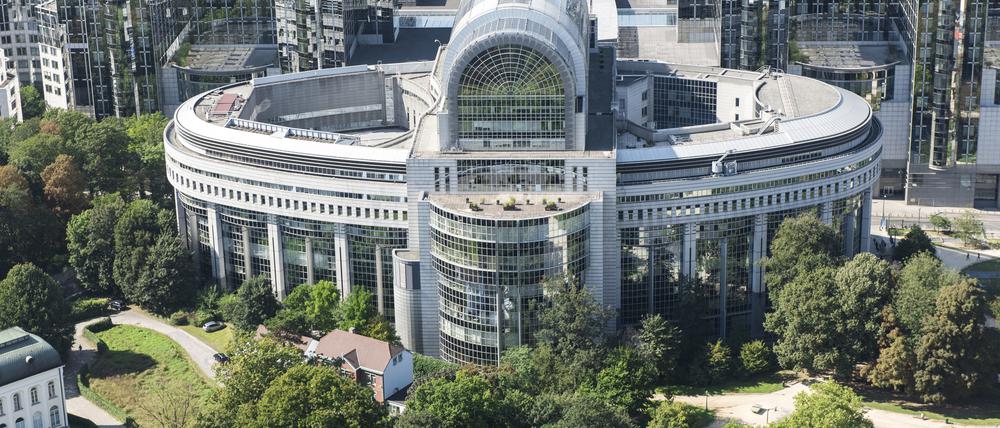 Das Hauptgebäude des Europa-Parlaments in Brüssel ist 25 Jahre nach Fertigstellung bereits Anlass für einen hoch karätig besetzten Architekturwettbewerb.