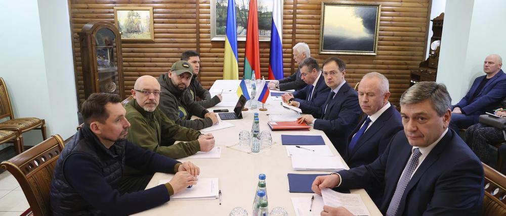 Die dritte Runde der Verhandlungen zwischen Kiew und Moskau in Belarus