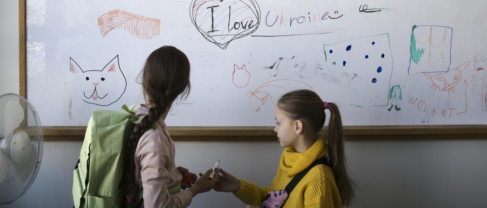 Viele Berliner Schulen haben mittlerweile ukrainische Kinder aufgenommen. 