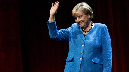 In ihrem ersten öffentlichen Auftritt seit dem Ausscheiden aus dem Amt sprach Angela Merkel auch über den Ukraine-Krieg.