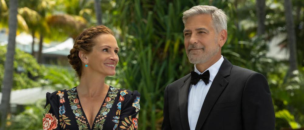 Fiese Chemie. Georgia (Julia Roberts) und David (George Clooney) machen gute Miene zum bösen Spiel.