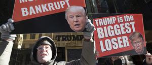Anti-Trump-Demonstranten vor dem Trump Tower in New York.