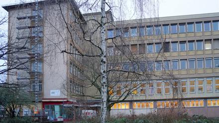 Aus dem Atelierhaus an der Sigmaringer Straße wird ein Bürogebäude des Bezirksamts Charlottenburg-Wilmersdorf.