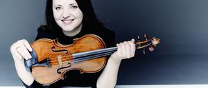 Die lettische Geigenvirtuosin Baiba Skride spielte Sofia Gubaidulinas Drittes Violinkonzert.