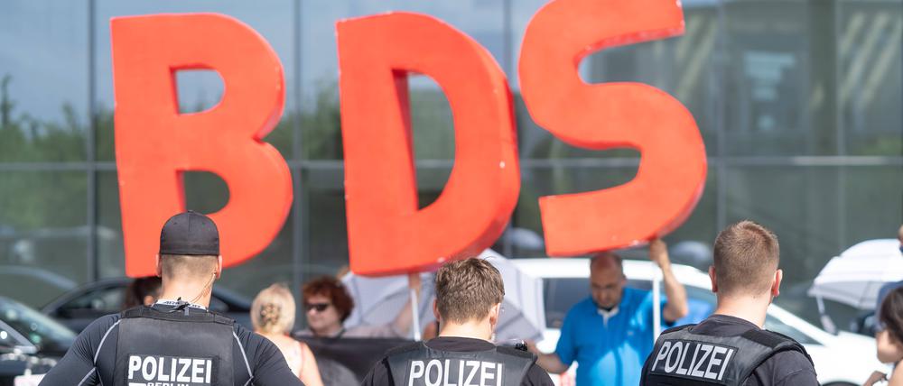 BDS-Anhänger protestierten 2018 beim Besuch des israelischen Ministerpräsidenten Benjamin Netanjahu. 