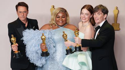 Robert Downey Jr., Da Vine Joy Randolph, Emma Stone und Cillian Murphy feiern ihre Oscars.  