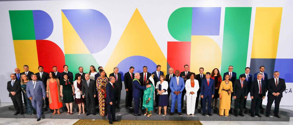 Brasiliens neu gewählter Präsident Lula da Silva ernennt 37 Ministerinnen und Minister, die sein neues Kabinett bilden.