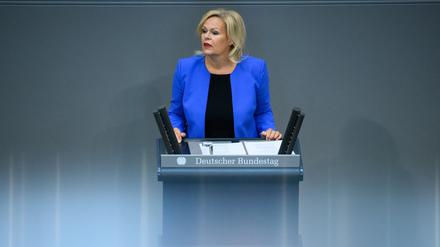 Nancy Faeser im Bundestag: Wie lange ist sie noch Innenministerin? 