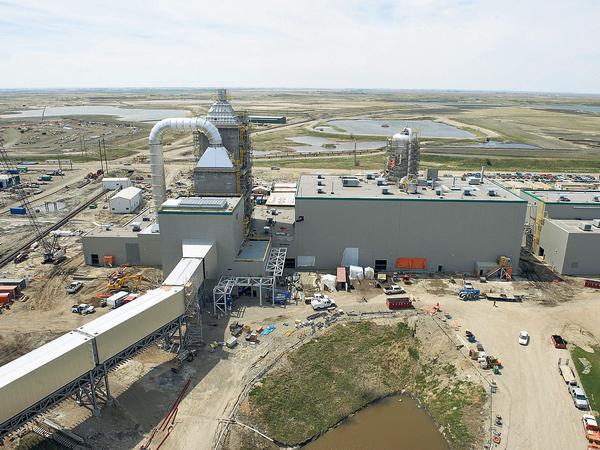 Das Kohlekraftwerk „Boundary Dam“ in Kanada war das erste weltweit, in dem Kohlendioxid aus dem Abgas abgetrennt und in den Untergrund gebracht wird. 