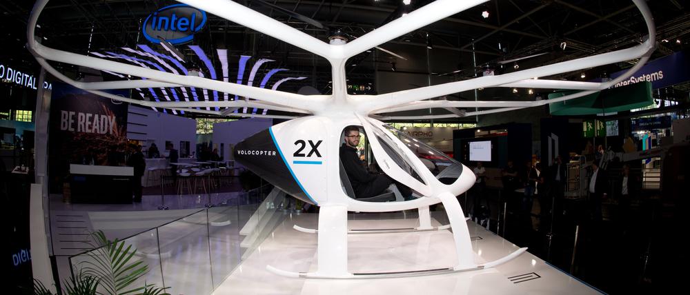 Eine Passagier-Drohne Volocopter 2x auf der Digitalisierungsmesse Cebit