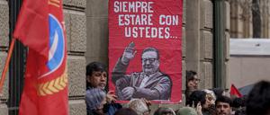 „Ich werde immer bei euch sein“ war eines der letzten Worte, die Salvador Allende an das chilenische Volk richtete. Er wird bis heute verehrt – von manchen.