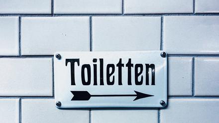 Über die Ausscheidungen auf der Toilette gelangen zahlreiche Viruspartikel in die Kanalisation – und die lassen sich messen. 