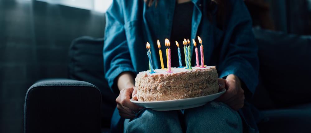 Enttäuschung statt Freude: Ob diese Mutter ihren Geburtstagskuchen wohl selbst backen musste?