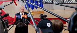 Bundeskanzler Olaf Scholz beim EU-Gipfel in Brüssel: Streit zwischen Rat und Parlament.