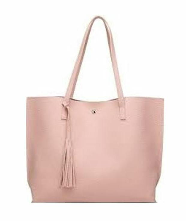 Ein weiterer persönlicher Gegenstand, der bis heute nicht wieder aufgetaucht ist: diese rosafarbene Handtasche.