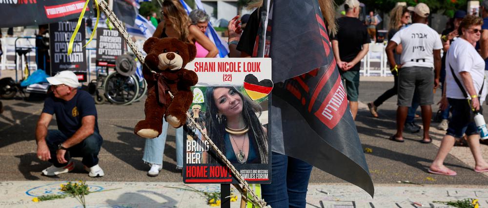 Das Bild der Deutsch-Israelin Shani Louk, hier vor einigen Tagen in Tel Aviv, ging nach den Massakern der Hamas um die Welt.
