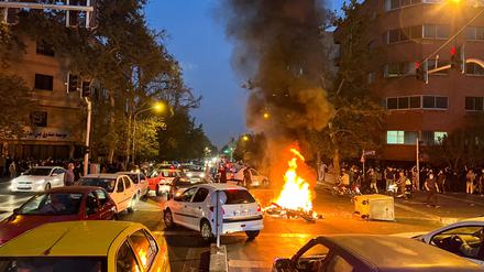 Die Proteste im Iran gehen trotz aller Repressionen durch die Staatsmacht weiter.