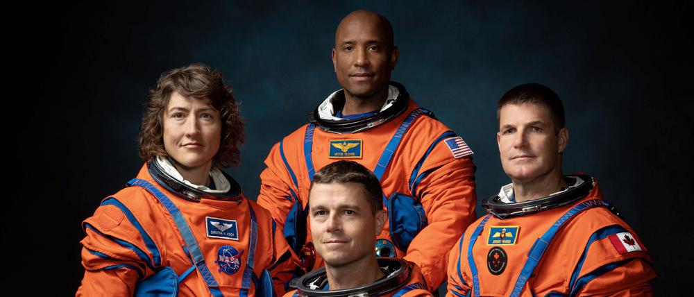 Vier Astronauten auf Mondmission