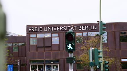 Grünes Licht an der FU Berlin auch über die Feiertage, zumindest für Mitarbeitende, die keinen Urlaub nehmen oder im Homeoffice arbeiten wollen.