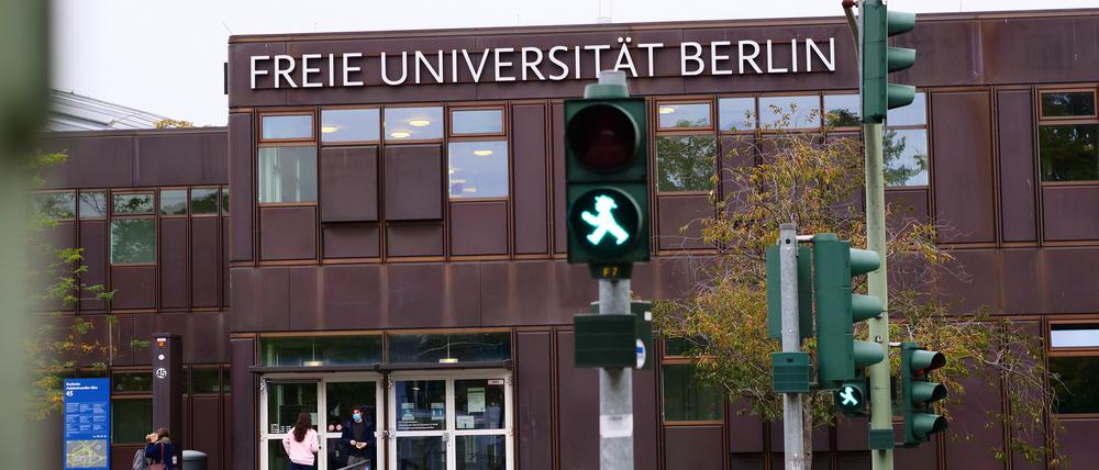 Grünes Licht an der FU Berlin auch über die Feiertage, zumindest für Mitarbeitende, die keinen Urlaub nehmen oder im Homeoffice arbeiten wollen.