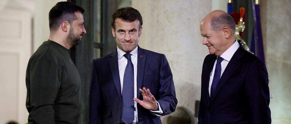 Wolodymyr Selenskyj, Emmanuel Macron und Olaf Scholz in Paris.
