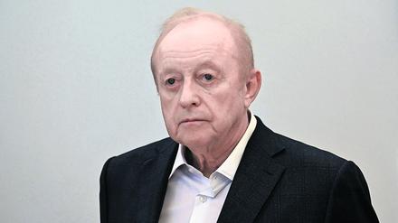 Alfons Schuhbeck im Gerichtssaal in München am 5. Oktober 2022.