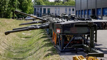 Teile für den Leopard 2A4 im Rheinmetall-Werk in Uterlüss.