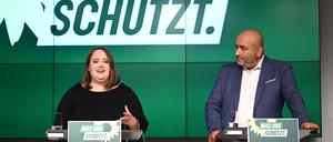 Die Grünen-Chefs Ricarda Lang und Omid Nouripour bei der Vorstellung des Europawahlprogramms. 